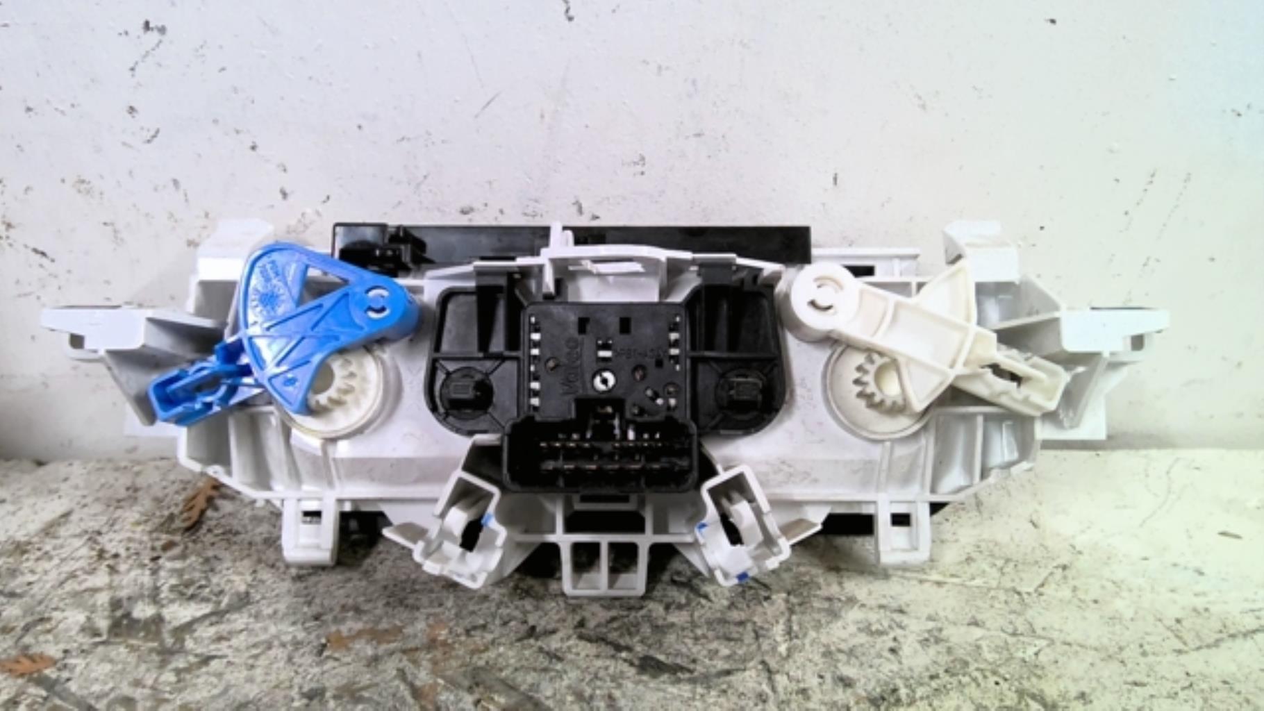 Commande chauffage RENAULT TWINGO 2 PHASE 1 Diesel - 1