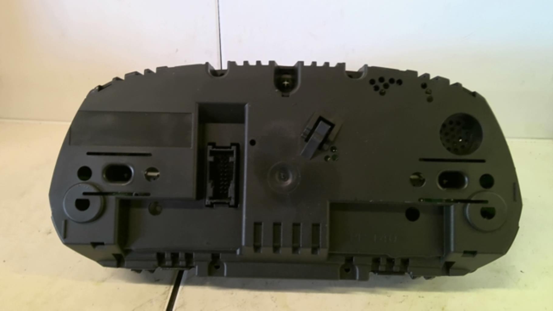 Compteur BMW SERIE 1 E81 Diesel - 1