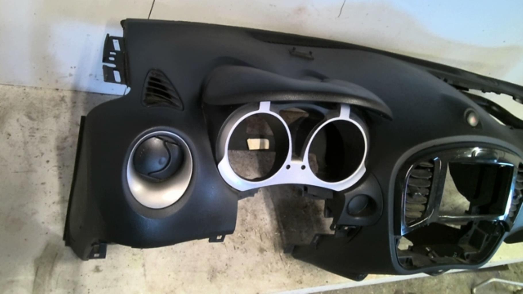 Tableau de bord NISSAN JUKE 1 PHASE 1 Diesel - 1