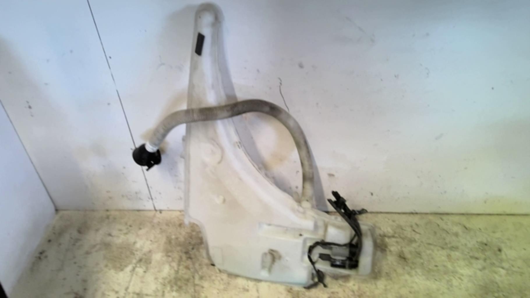 Vase de lave glace BMW SERIE 1 E81 Diesel - 1