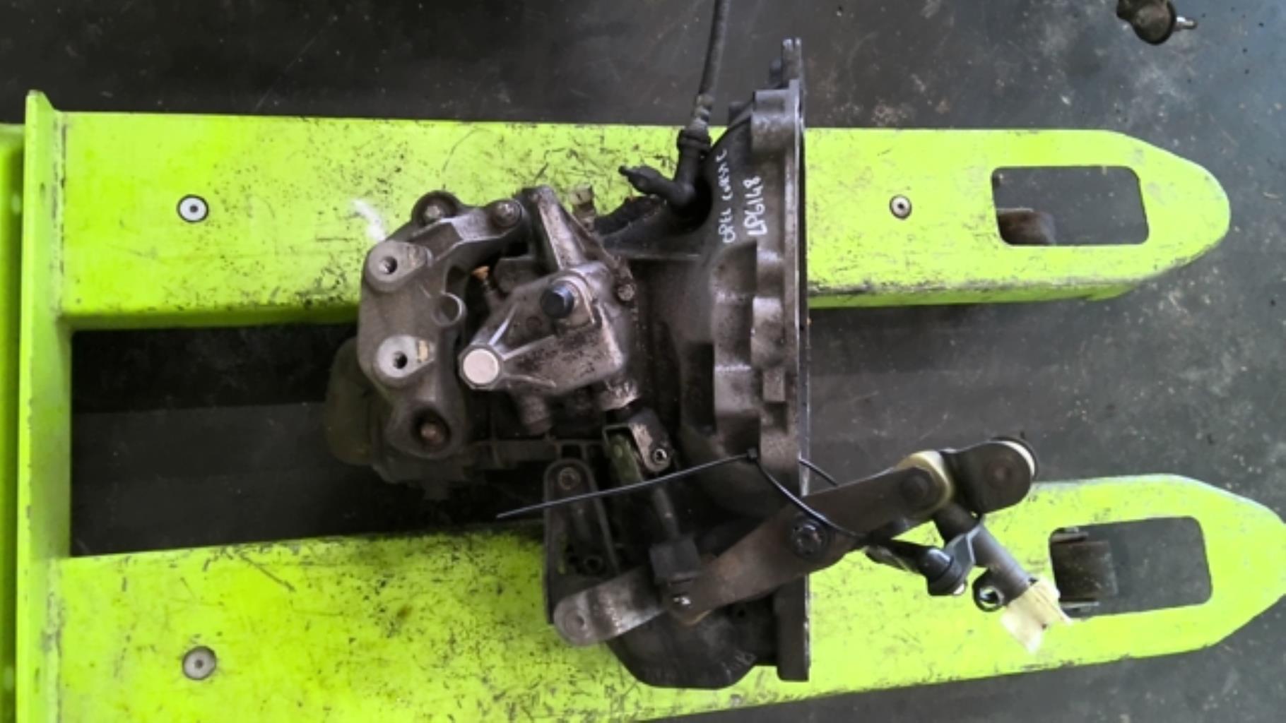 Boite de vitesses OPEL CORSA C PHASE 2 Diesel - 1