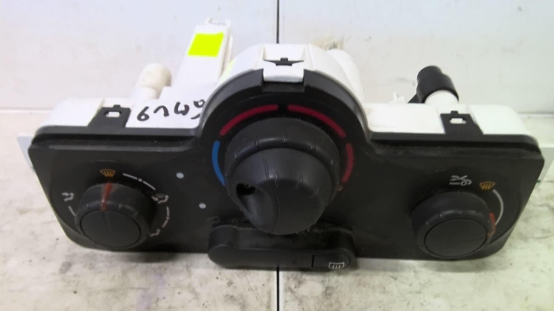 Commande chauffage RENAULT CLIO 3 PHASE 2 Diesel - 1