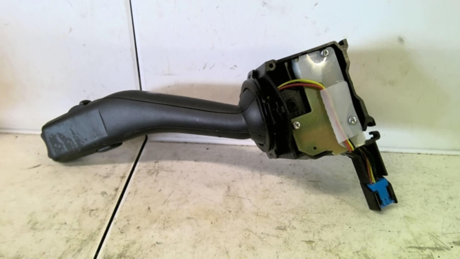 Commodo d'essuie glaces VOLKSWAGEN GOLF PLUS PHASE 1 Diesel - 1