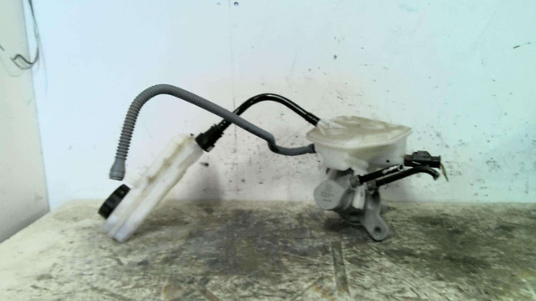 Maitre cylindre (freinage) CITROEN C4 2 PHASE 1 Diesel - 1