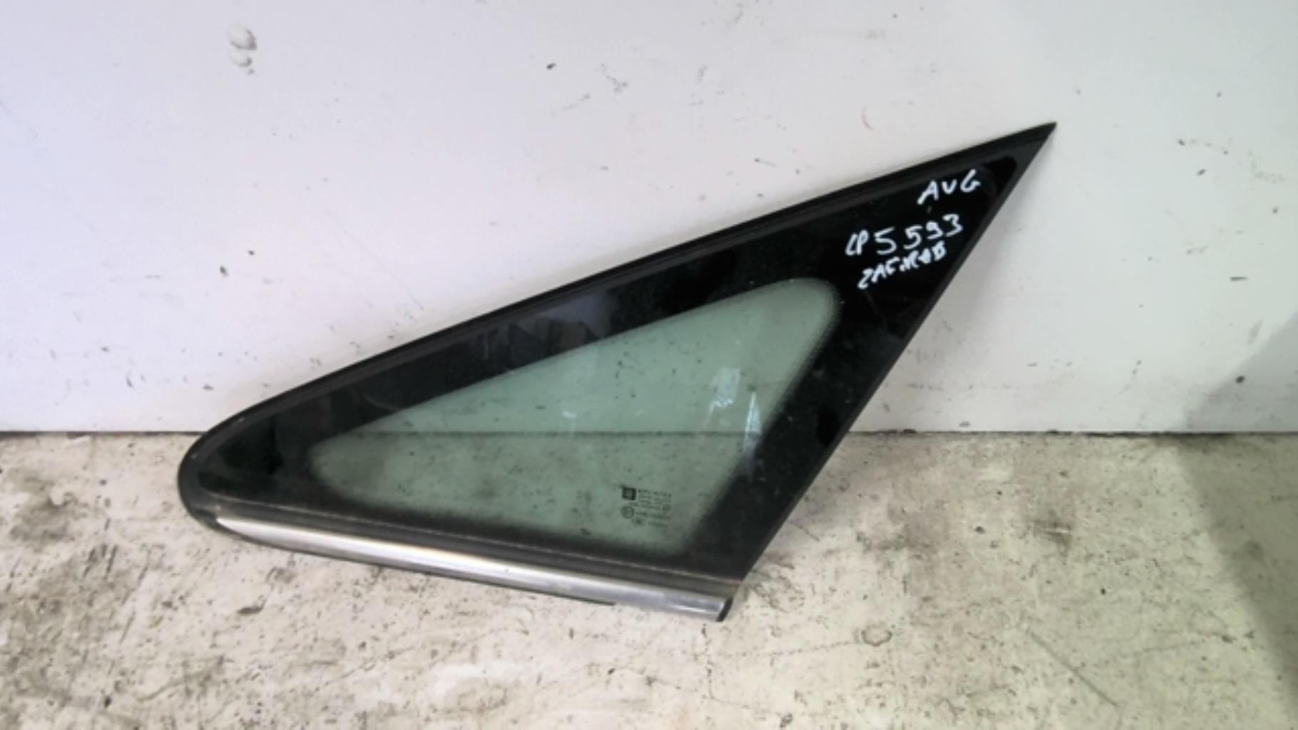 Custode avant gauche OPEL ZAFIRA B PHASE 2 Diesel - 1