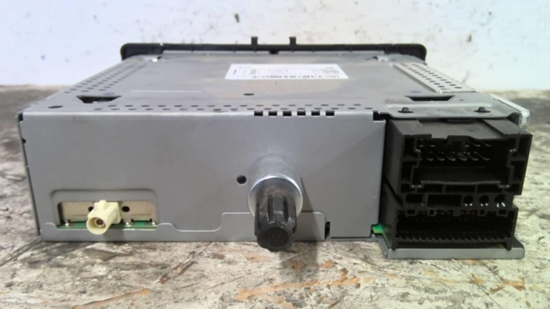 Autoradio d'origine RENAULT KANGOO 2 PHASE 2 Diesel - 1