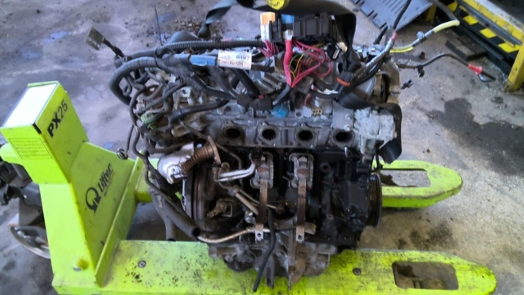 Moteur RENAULT LAGUNA 3 PHASE 1 COUPE Diesel - 1
