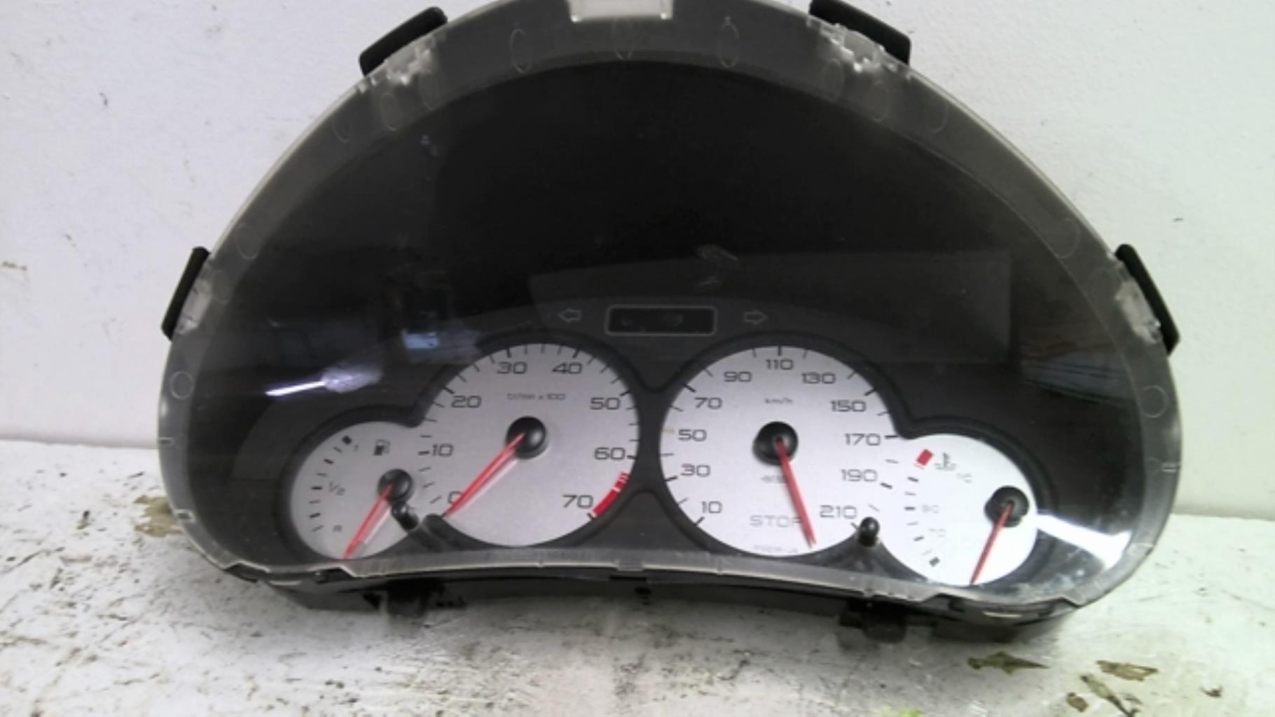 Compteur PEUGEOT 206 PHASE 2 Essence - 1