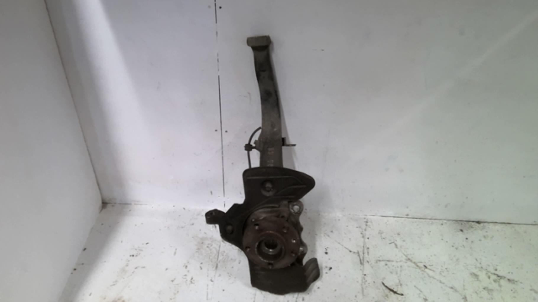 Fusee avant droit ALFA ROMEO 147 PHASE 1 Essence - 1