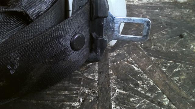 Ceinture avant droit VOLKSWAGEN FOX Diesel - 1