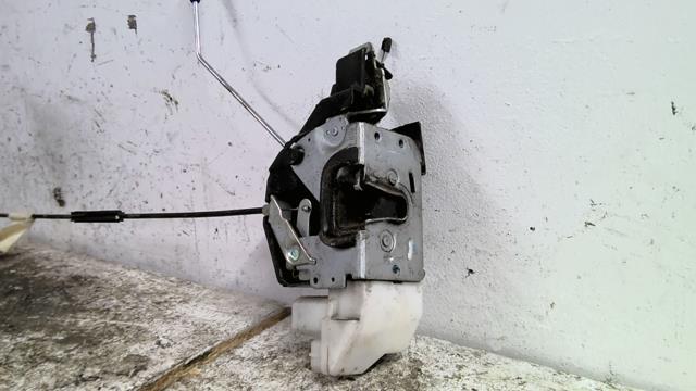 Serrure avant droit VOLKSWAGEN FOX Diesel - 1