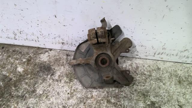 Fusee avant gauche VOLKSWAGEN FOX Diesel - 1