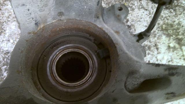 Fusee avant droit RENAULT MEGANE 3 PHASE 1 Essence - 1