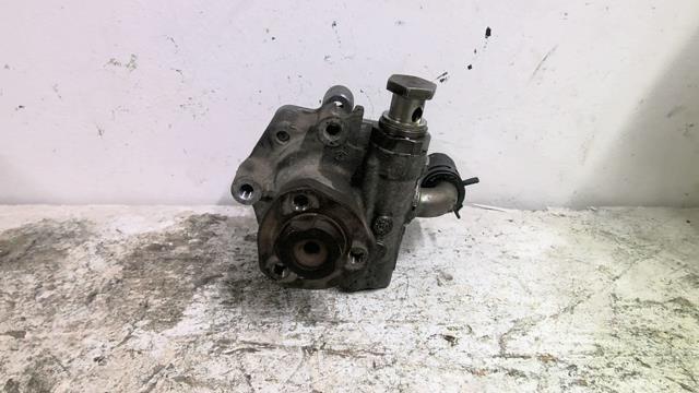 Pompe de direction VOLKSWAGEN GOLF 4  - 1