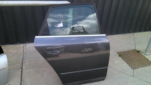 Porte arriere droit AUDI A4 2 PHASE 2 Diesel - 1