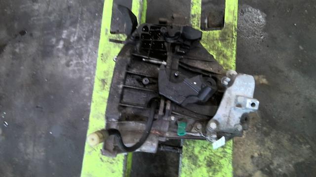 Boite de vitesses RENAULT SCENIC 3 PHASE 1 Diesel - 1