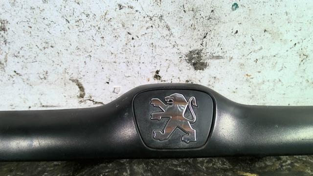 Poignee hayon PEUGEOT 206 PHASE 1 Essence - 1