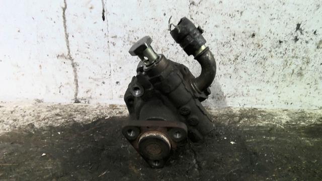 Pompe de direction VOLKSWAGEN PASSAT 4 PHASE 2 Diesel - 1