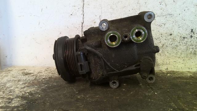 Compresseur clim FORD FOCUS 1 Essence - 1
