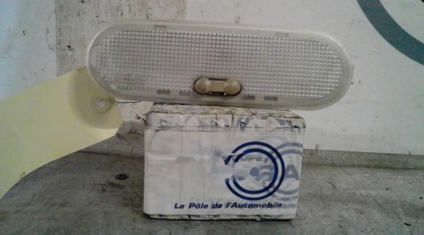 Eclairage de plafonnier RENAULT CLIO 3 PHASE 2 Diesel - 1