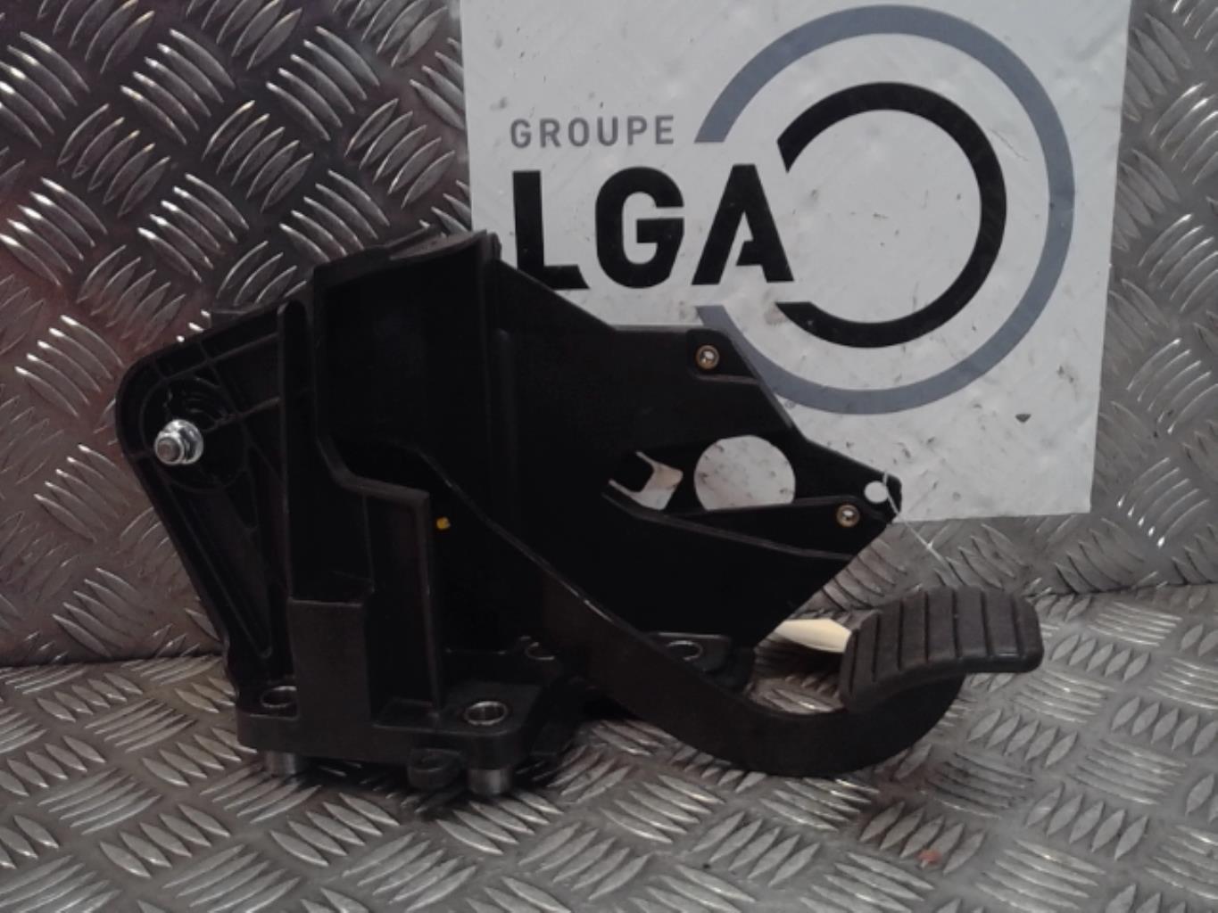 Pedale de frein RENAULT MASTER 3 PHASE 1 Diesel - 1