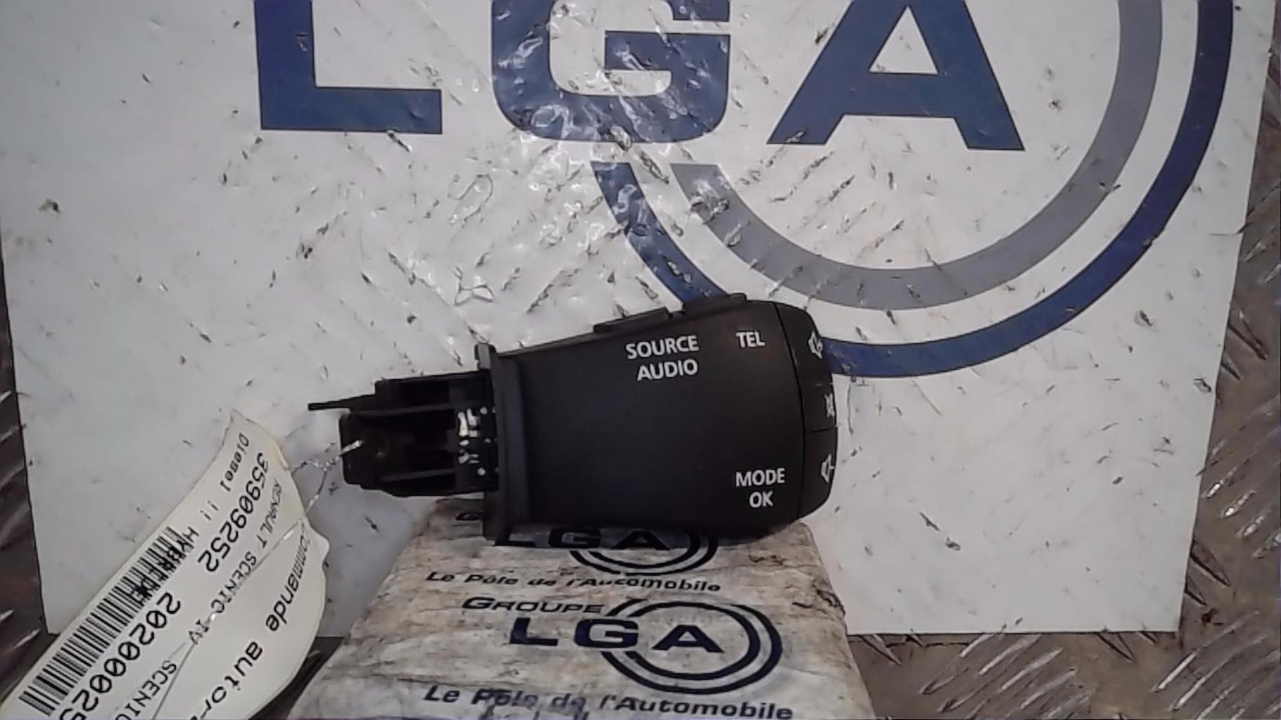 Commande autoradio RENAULT SCENIC 4 Diesel/Hybride - 1