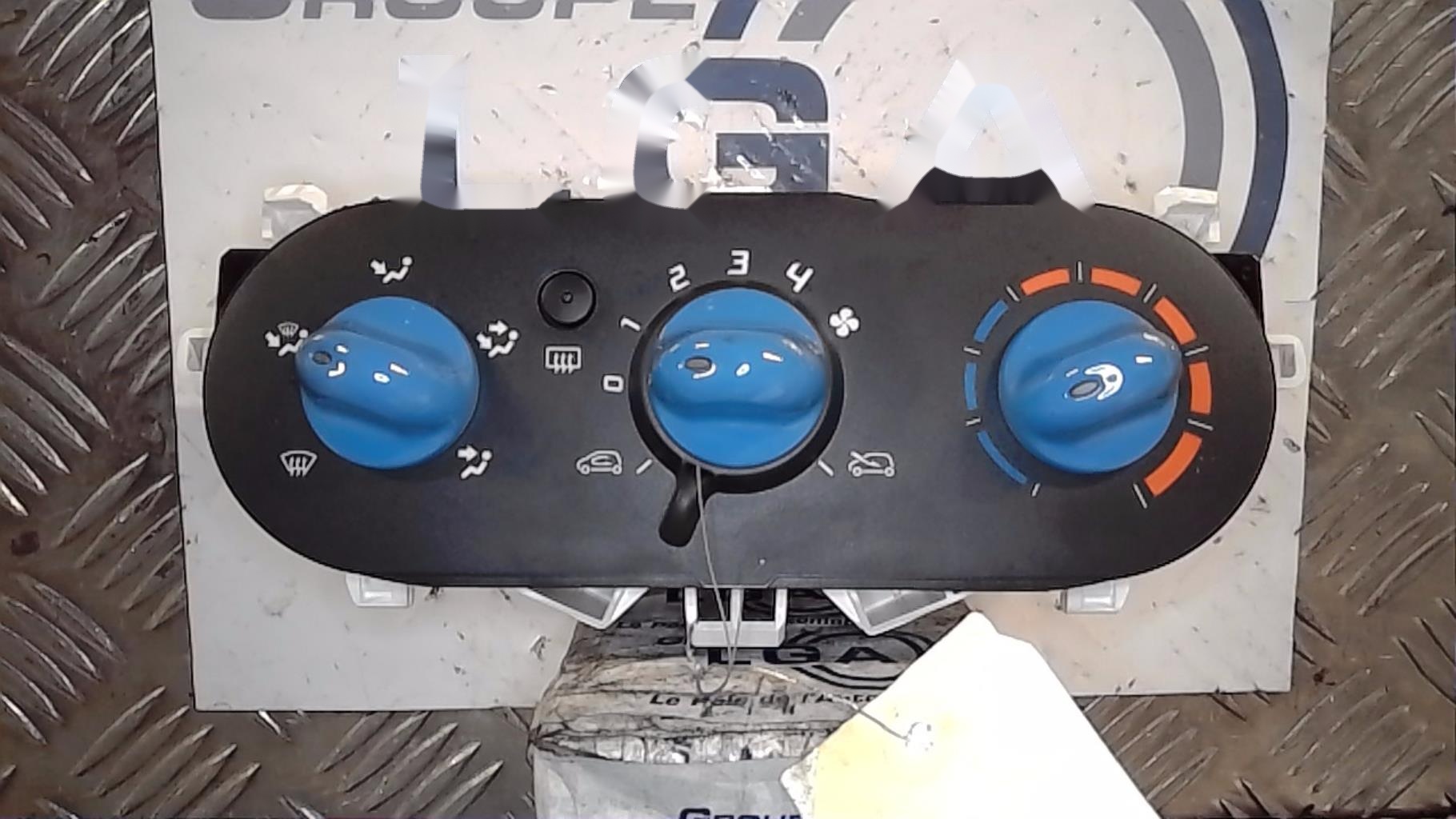 Commande chauffage RENAULT TWINGO 2 PHASE 2 Diesel - 1