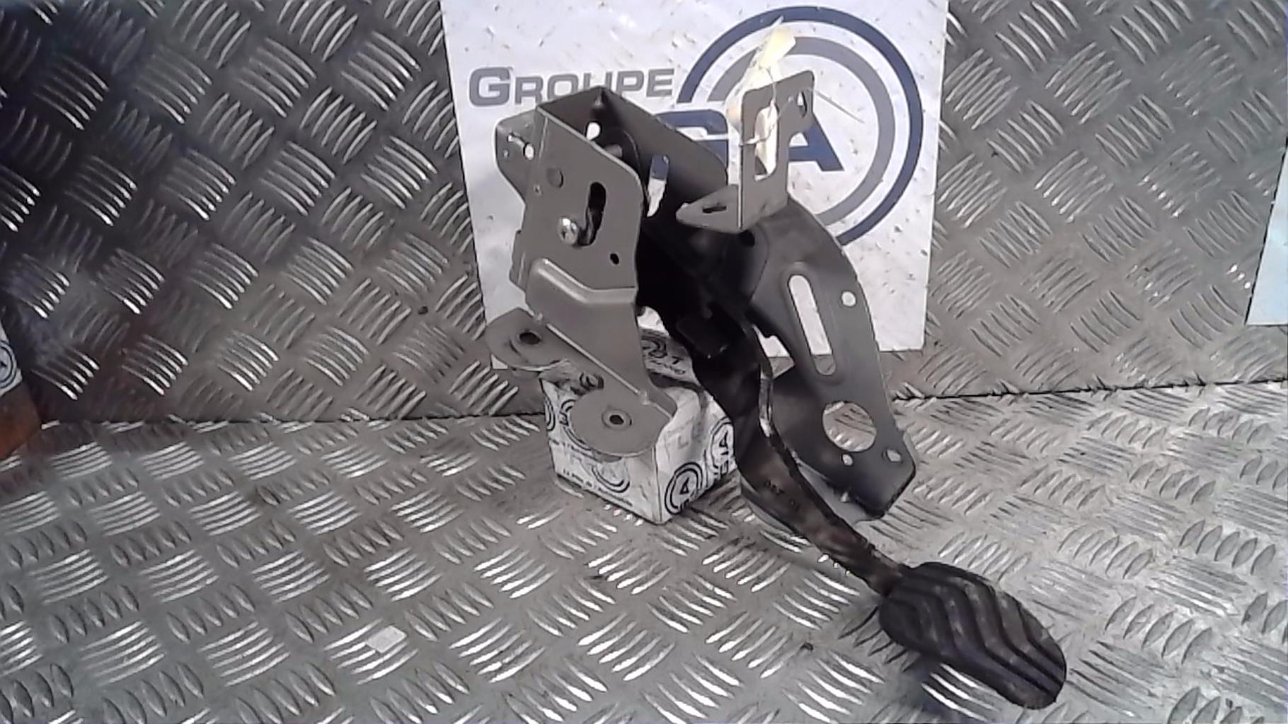 Pedale de frein RENAULT SCENIC 4 Diesel/Hybride - 1
