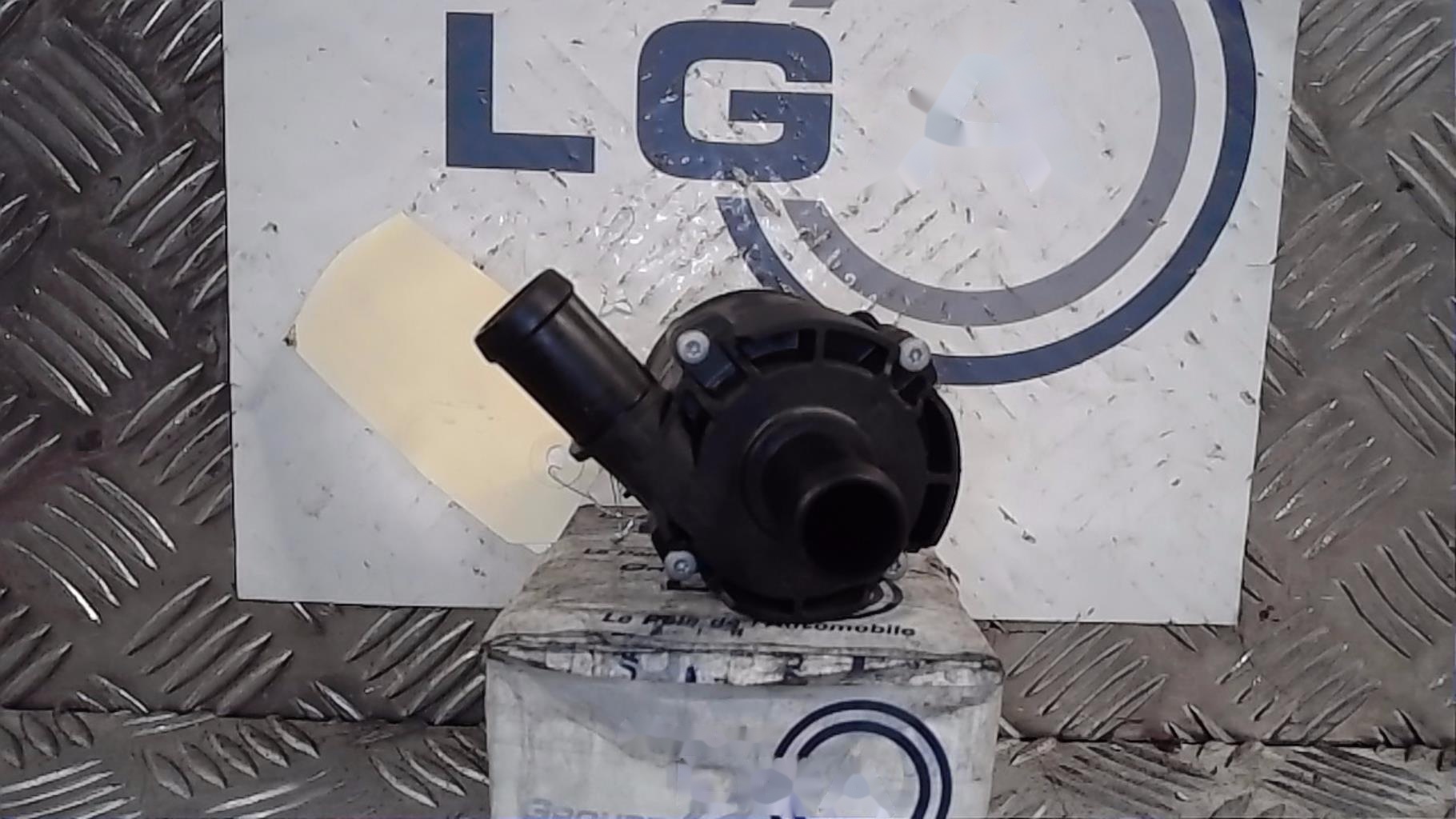 Pompe à eau RENAULT SCENIC 4 Diesel/Hybride - 1