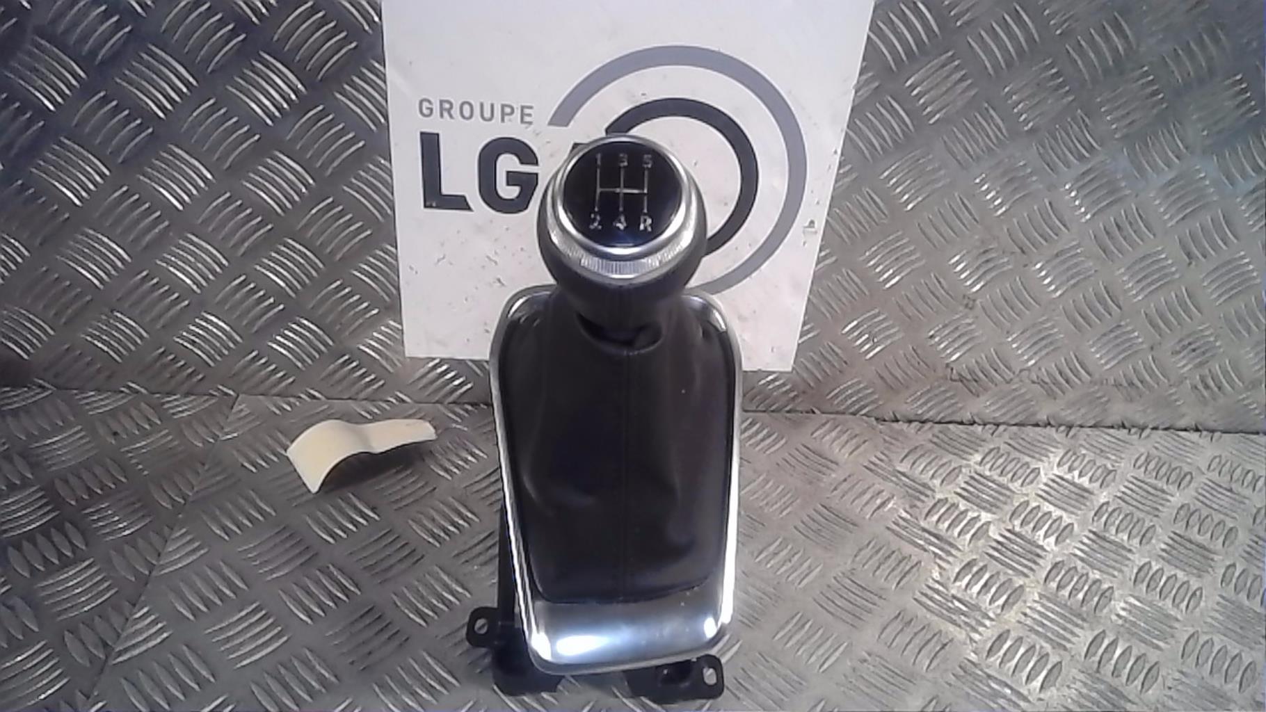 Levier de vitesses RENAULT CAPTUR 2 PHASE 1 Essence - 1