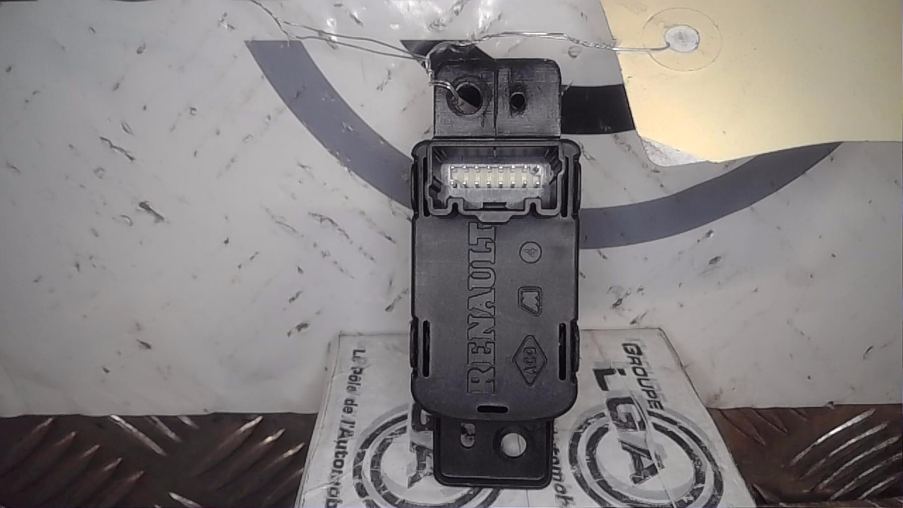Poignee electrique frein a main RENAULT CAPTUR 2 PHASE 1 Essence - 1
