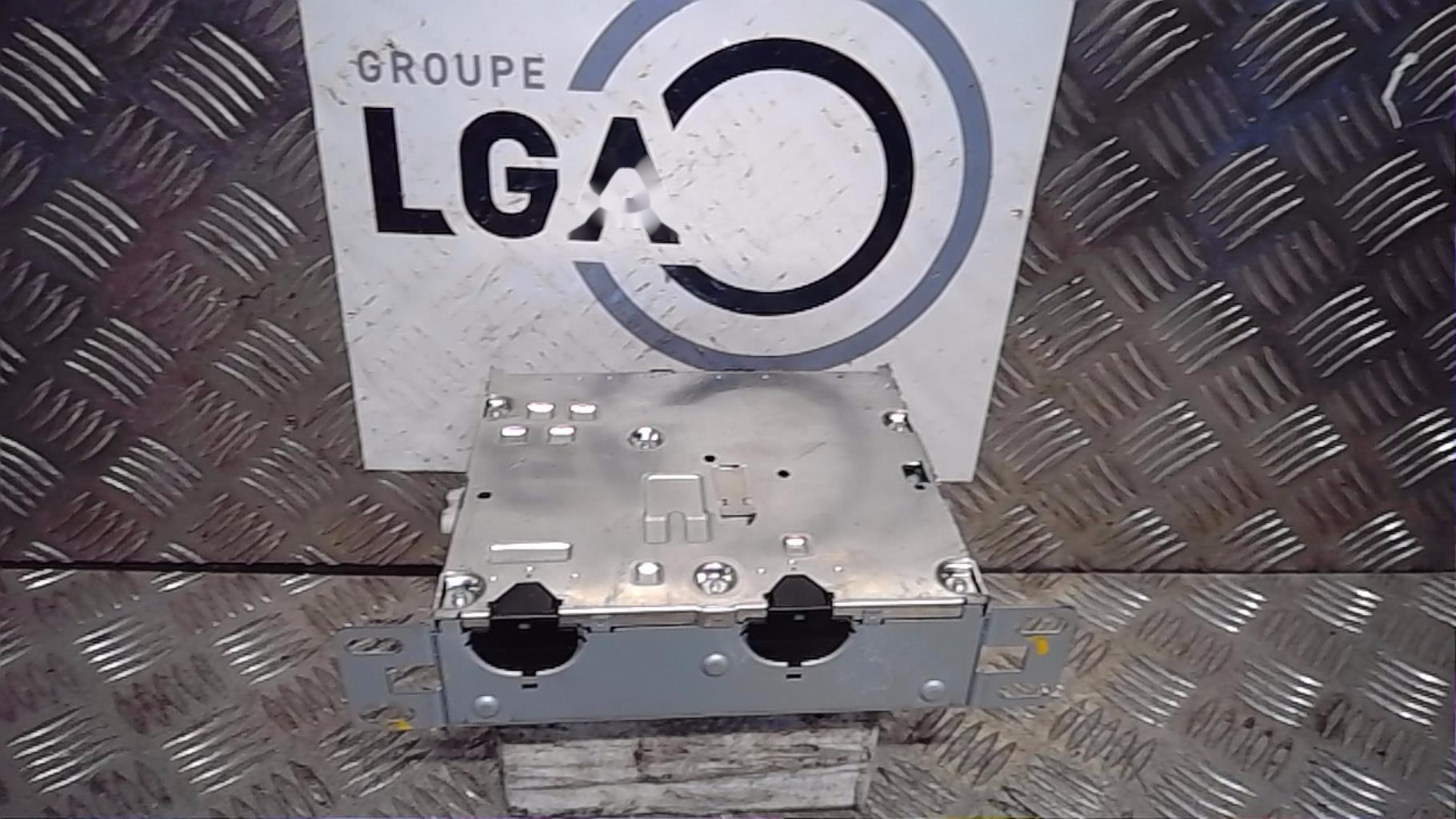 Autoradio RENAULT CAPTUR 2 PHASE 1 Essence - 1
