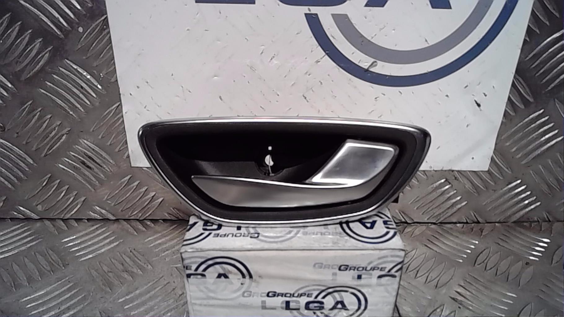 Poignee interieur arriere droit RENAULT ESPACE 5 Diesel - 1