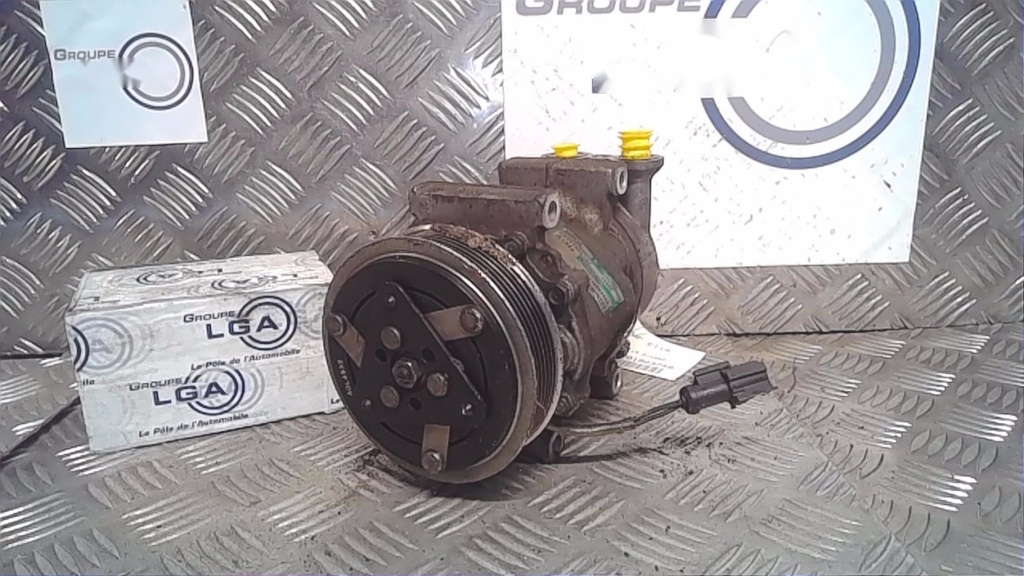 Compresseur clim FORD FIESTA 5 PHASE 1 Diesel - 1