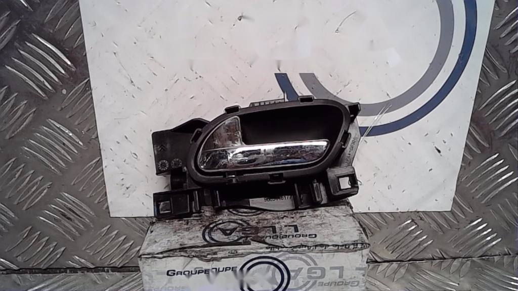 Poignee interieur avant gauche CITROEN DS3 PHASE 1 Essence - 1