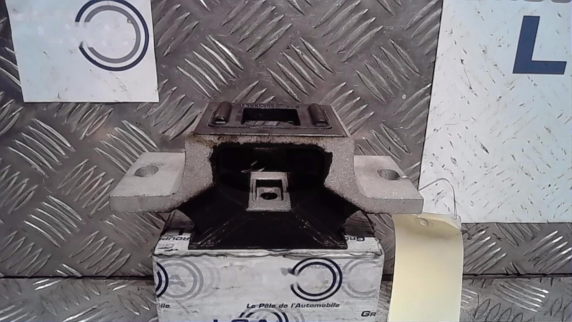 Support moteur gauche RENAULT MASTER 3 PHASE 3 Diesel - 1