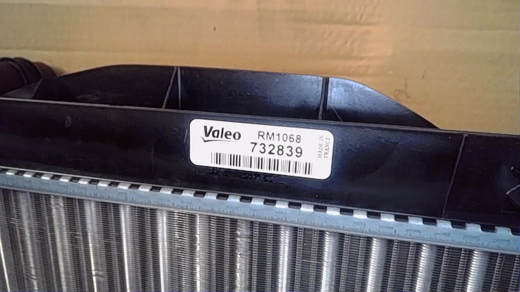 Radiateur eau AUDI A4 1  - 1