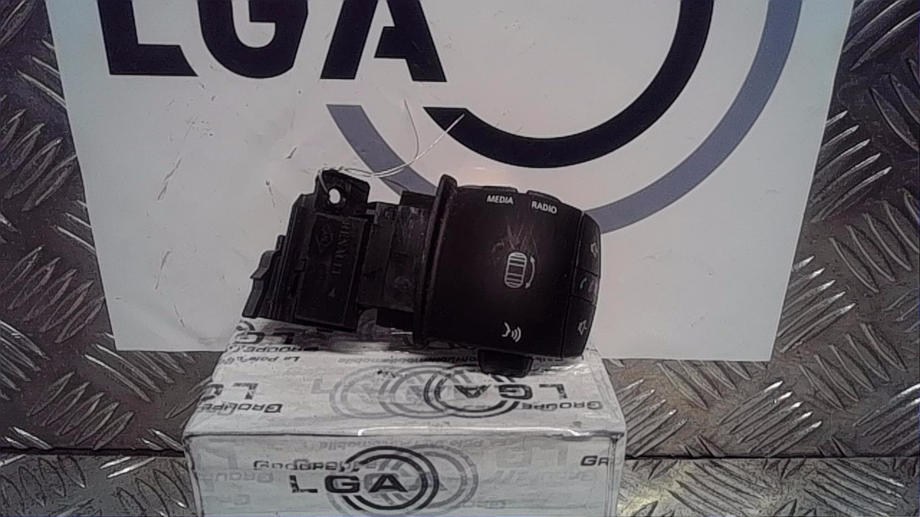 Commande autoradio RENAULT GRAND SCENIC 3 PHASE 3 Diesel - 1