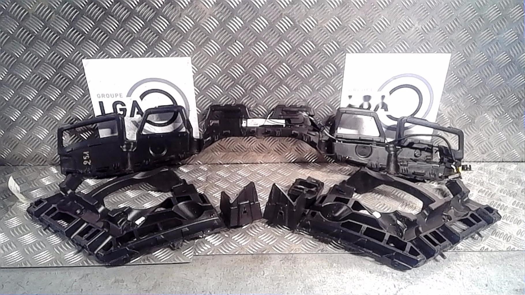 Support de pare chocs arriere RENAULT ESPACE 5 Diesel - 1