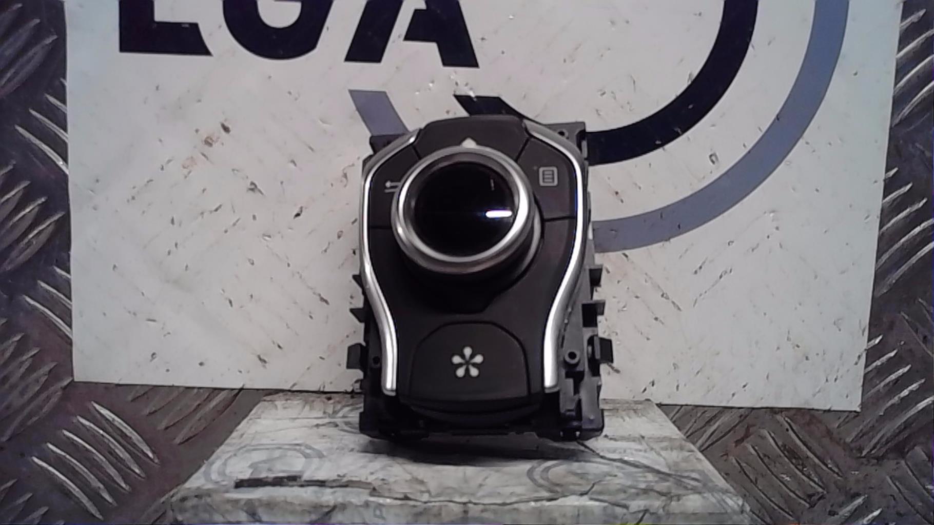 Commande GPS RENAULT ESPACE 5 Diesel - 1