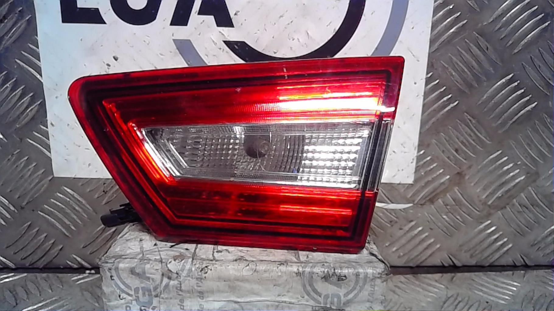 Feu arriere secondaire droit (feux) RENAULT CLIO 4 PHASE 1 Essence - 1