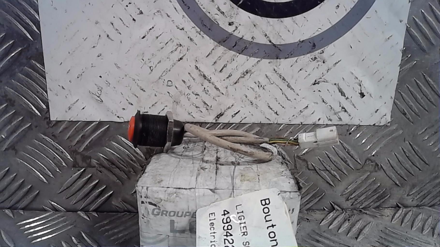 Bouton de warning LIGIER LIGIER PROFESSIONAL Electricité - 1
