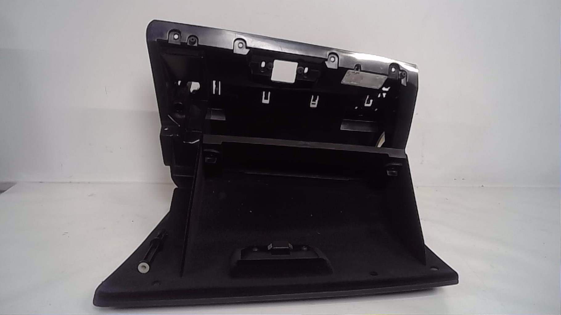 Boite a gants BMW SERIE 3 E90 PHASE 1 Diesel - 1