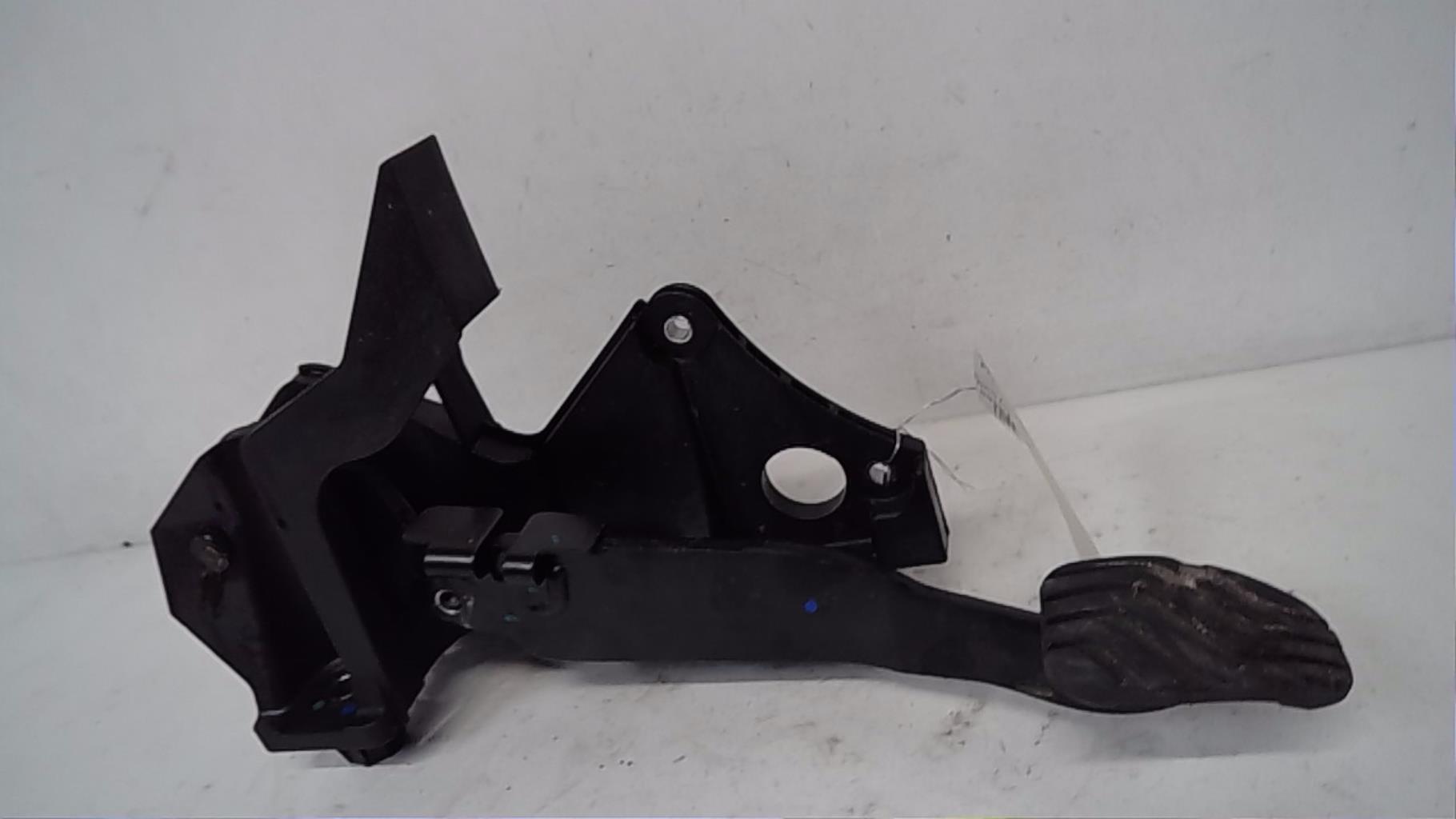 Pedale de frein DACIA DUSTER 2 PHASE 1 Essence/GPL - 1