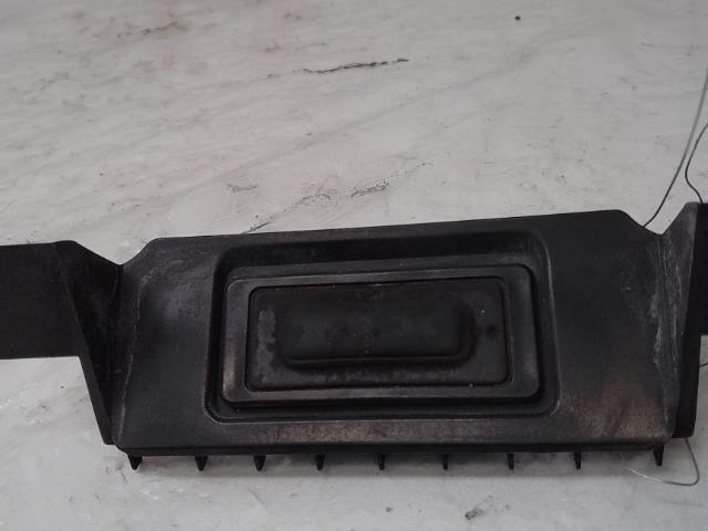 Bouton de coffre CHEVROLET CAPTIVA PHASE 3 Diesel - 1