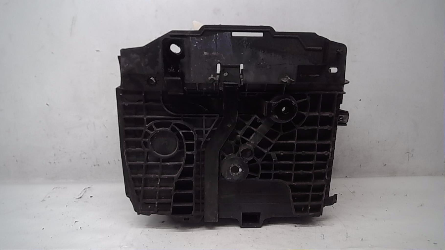 Coffre à batterie RENAULT MEGANE 3 PHASE 1 COUPE Diesel - 1