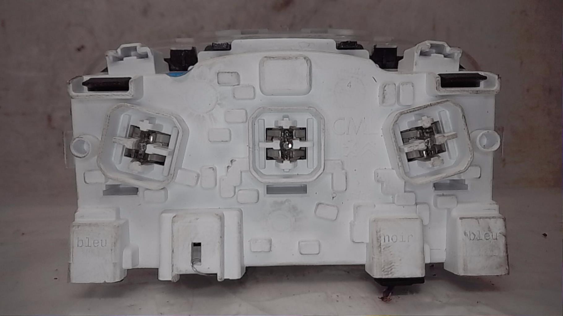 Eclairage de plafonnier CITROEN C3 AIRCROSS PHASE 1 Diesel - 1