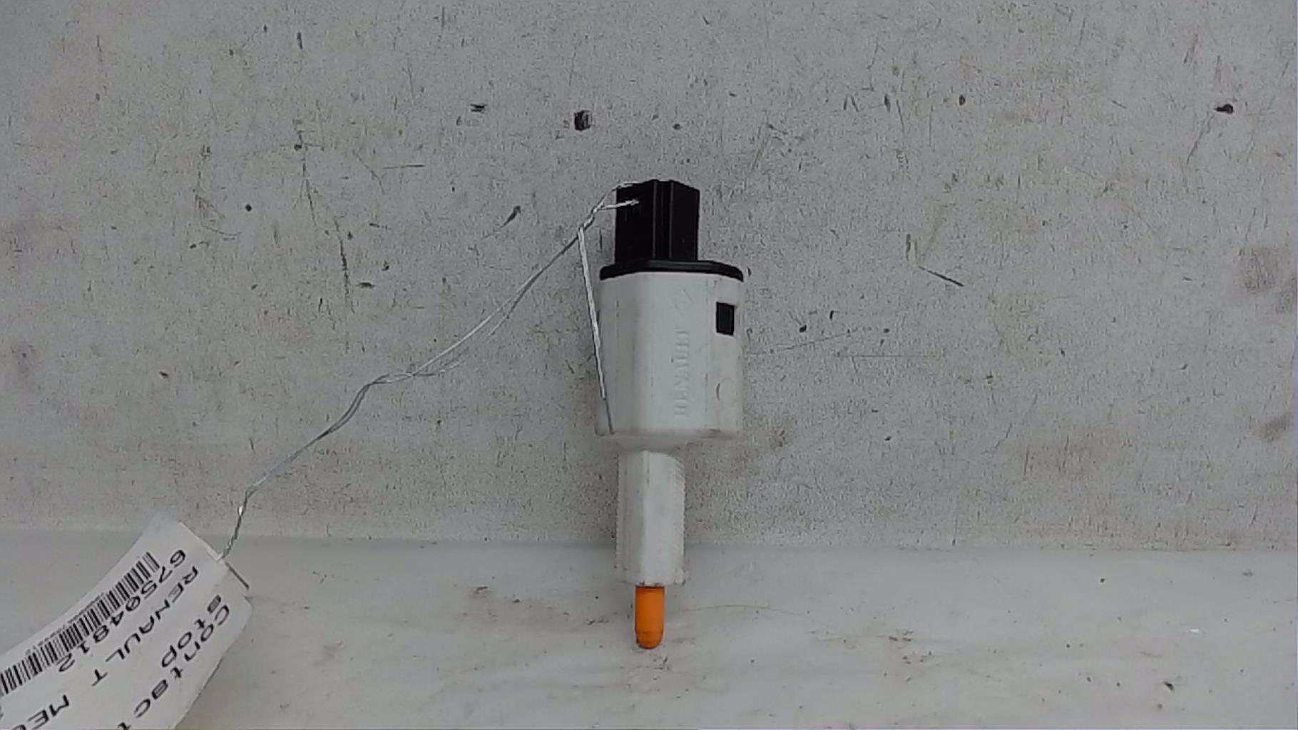 Contacteur feu stop RENAULT MEGANE 3 PHASE 1 Diesel - 1