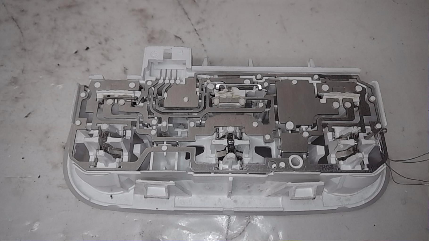 Eclairage de plafonnier RENAULT MEGANE 3 PHASE 1 Diesel - 1