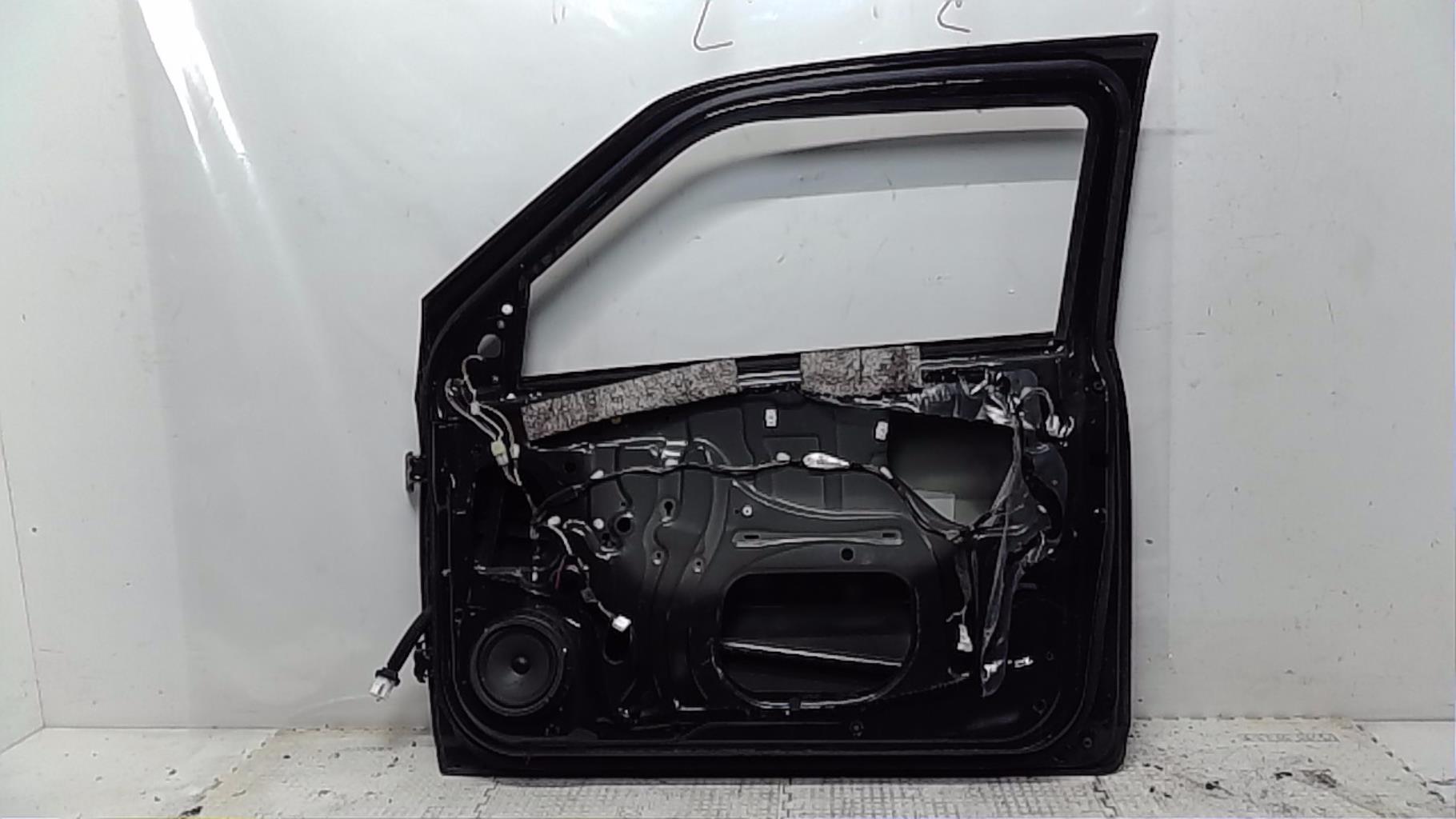 Porte avant droit SUZUKI SWIFT 3 Essence - 1